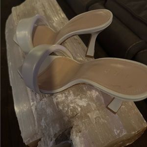 I R O Paris. Yolanda Size 38